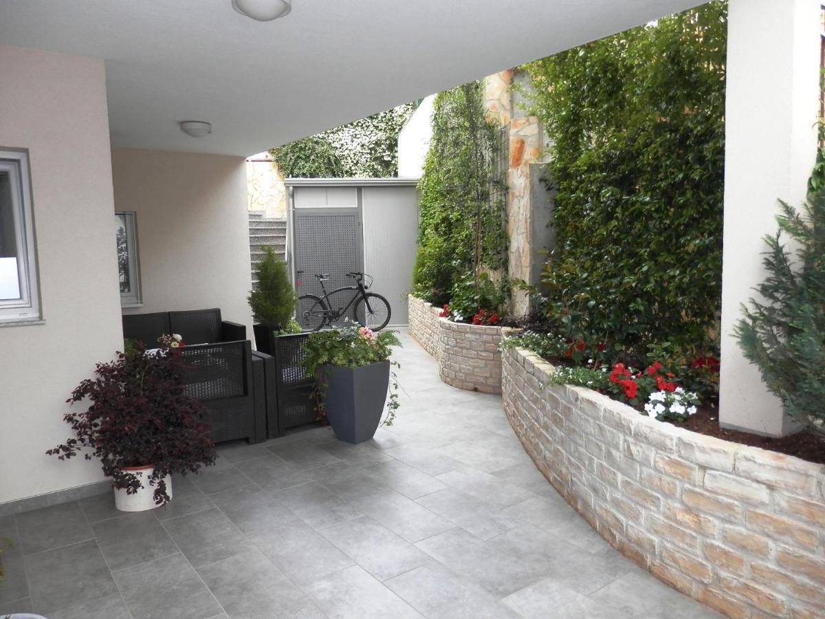 Melody Apartment Poreč Exterior foto